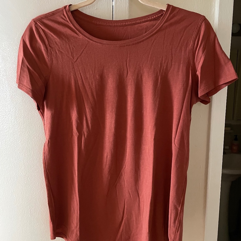 Lululemon Fitted T-Shirt, Burnt Orange, Size 4